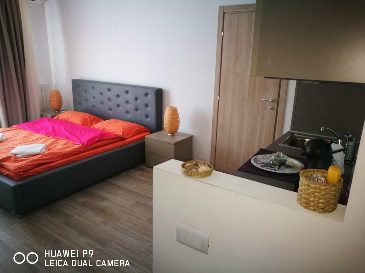 Luxury Studio 42 De Silva Mamaia Exterior foto