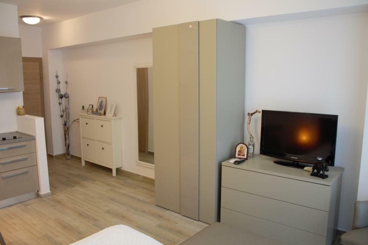 Luxury Studio 42 De Silva Mamaia Exterior foto